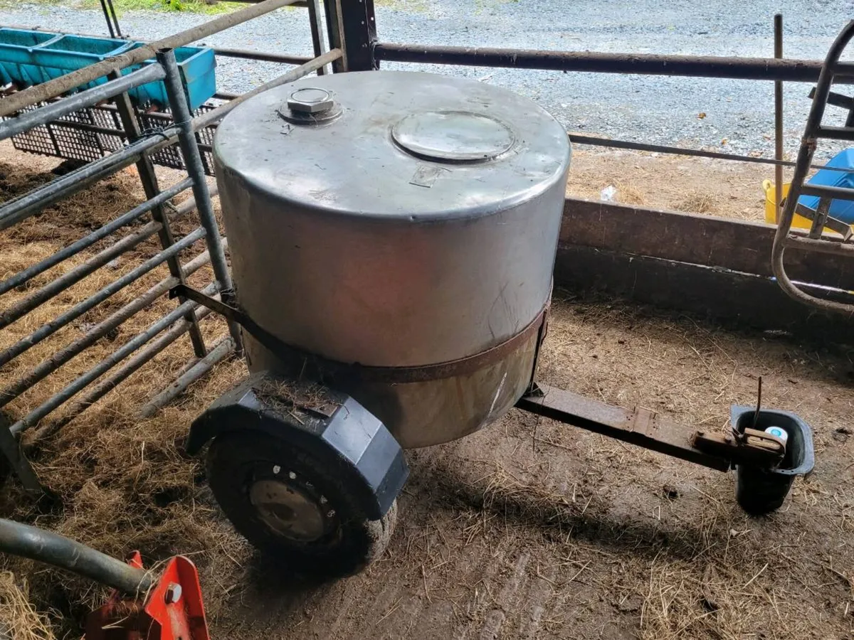 Tank - Image 1