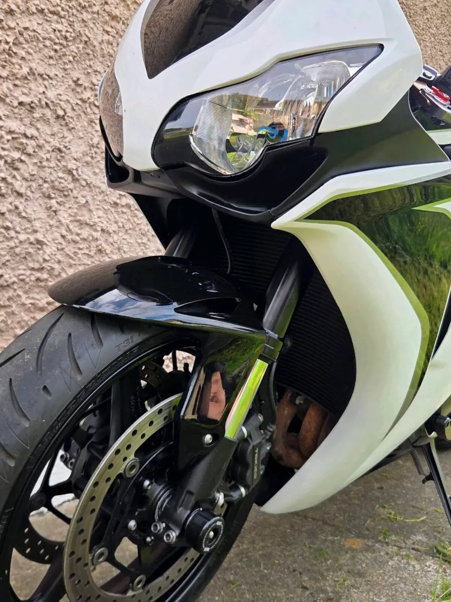 2010 Honda CBR1000RR Fireblade - Image 4