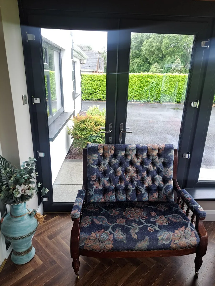 Couch set - Image 2