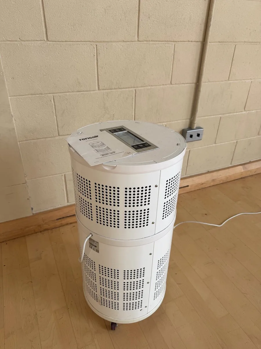 Air purifier - Image 1