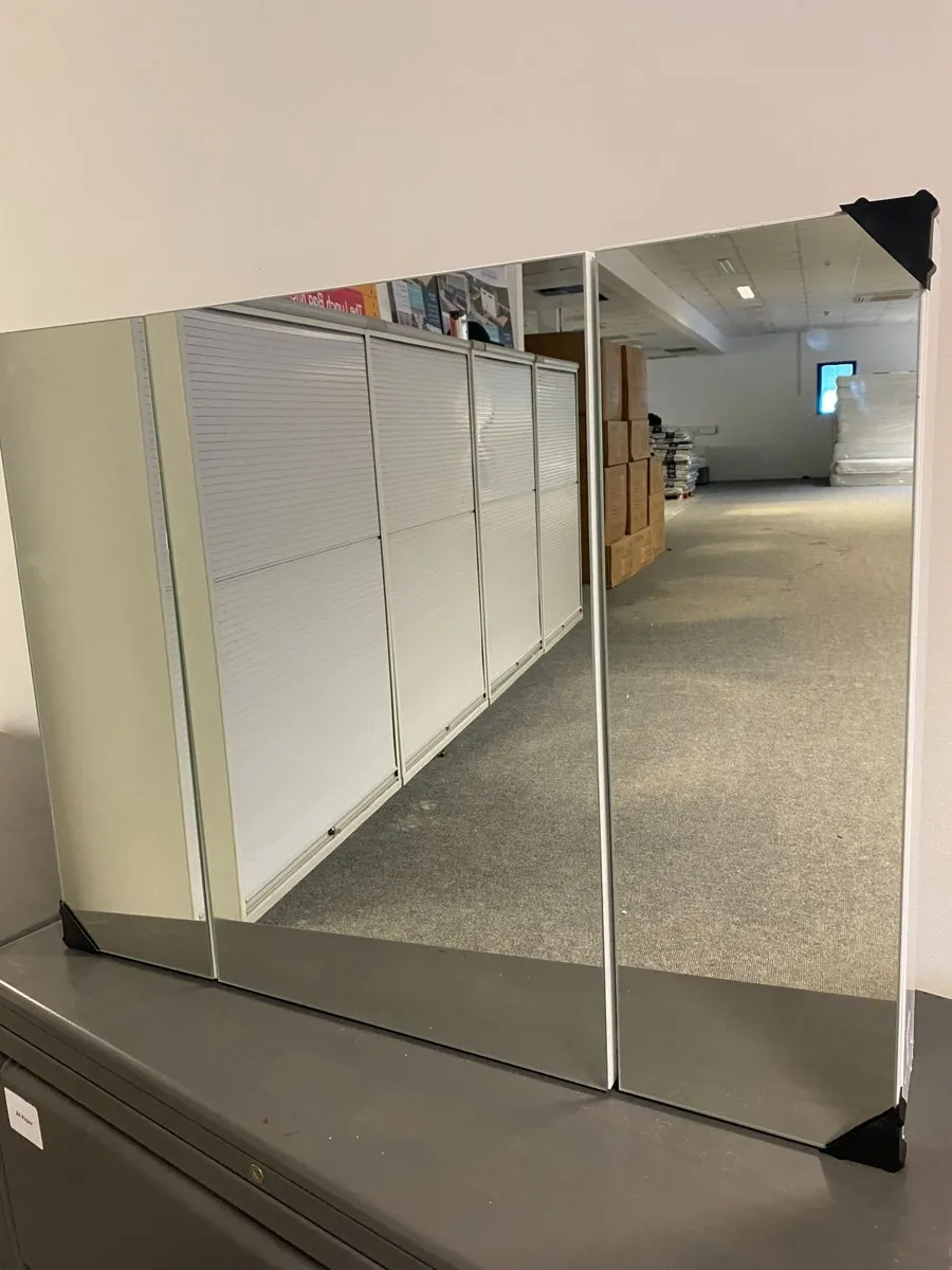 bathroom cabinet - Image 1