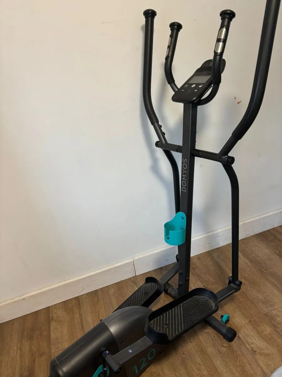 Crosstrainer  for sale - Image 1