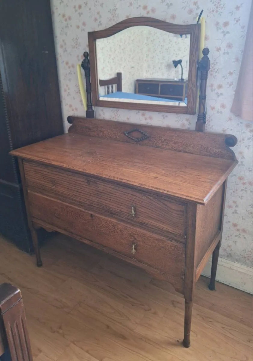 Antique Dressing Table with Mirror