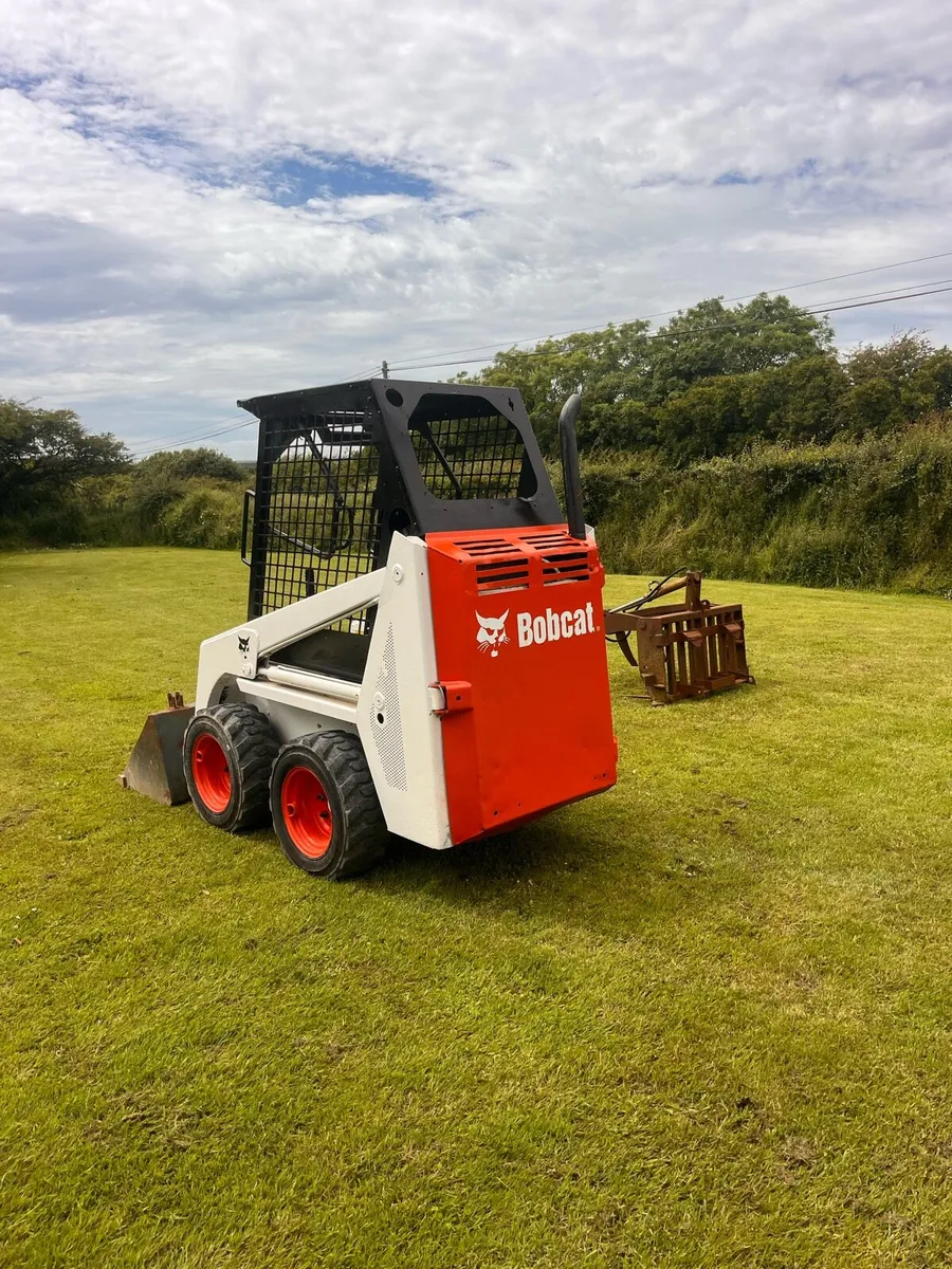 Bobcat 443 skid steer - Image 3