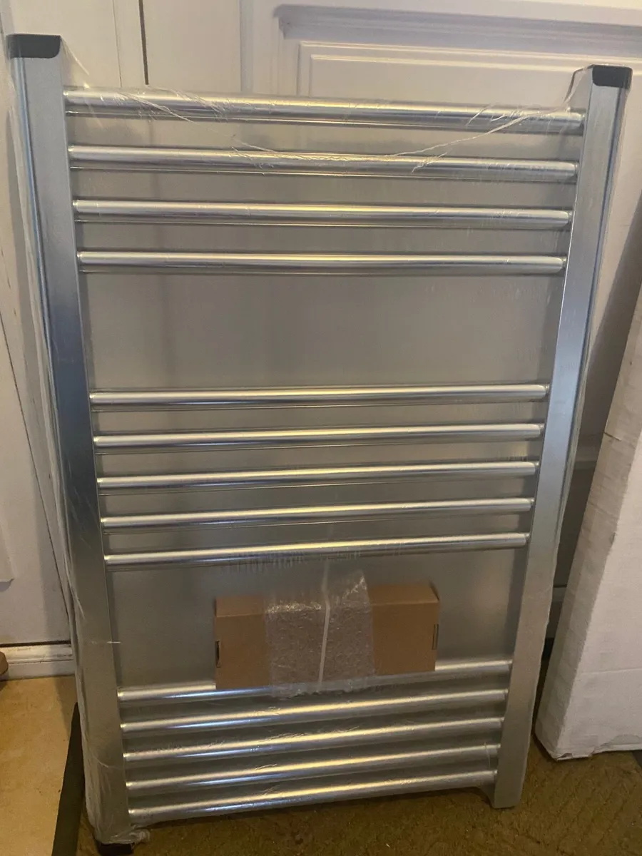 Chrome Towel rails - Image 1