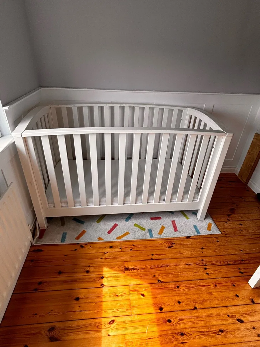 Cot bed - Image 2