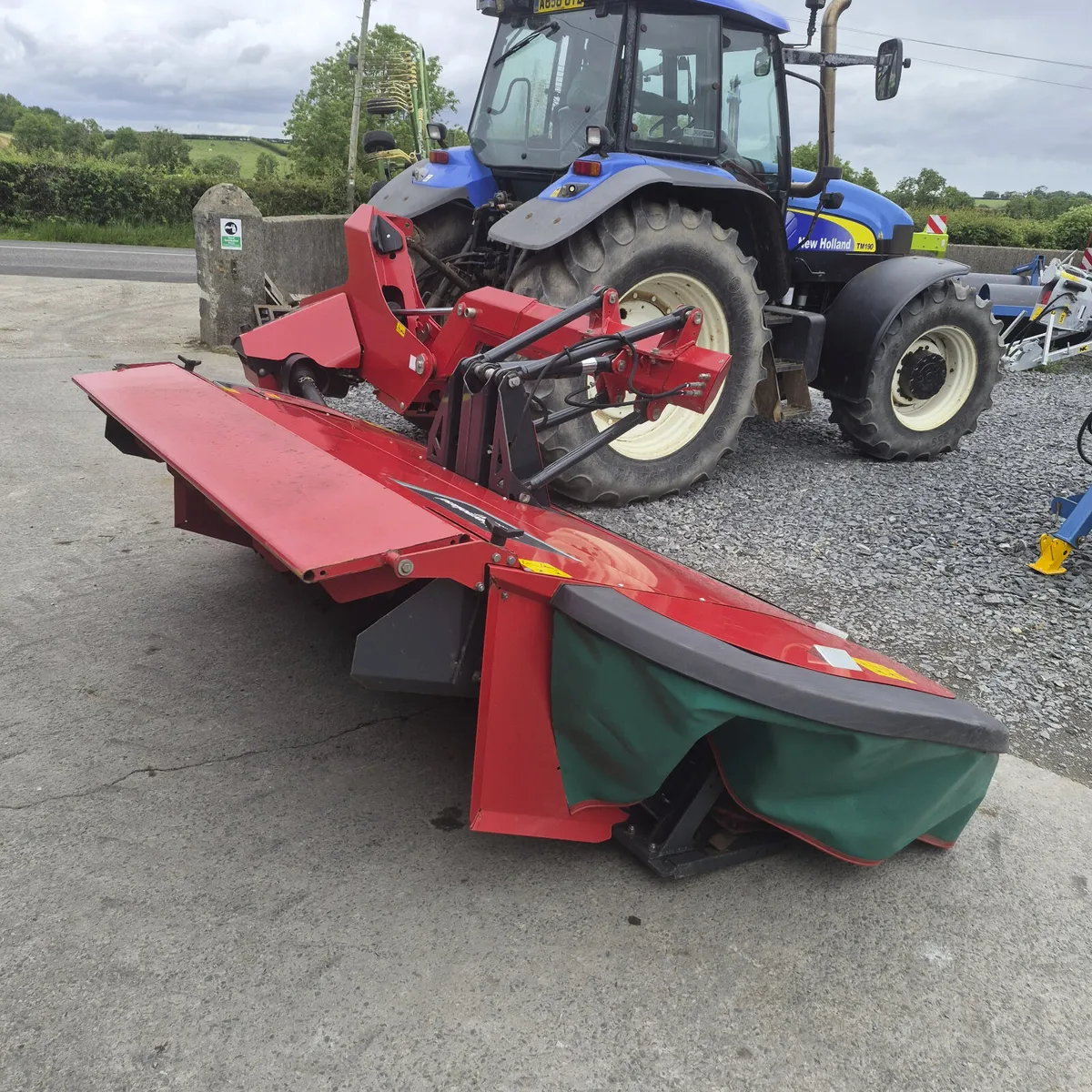 Kverneland 3332MT 10ft Mower Conditioner - Image 2