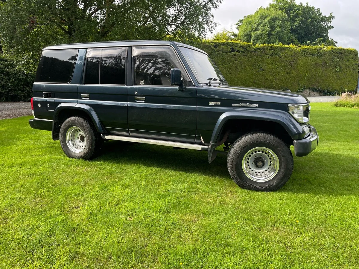 Toyota Land Cruiser - Image 4