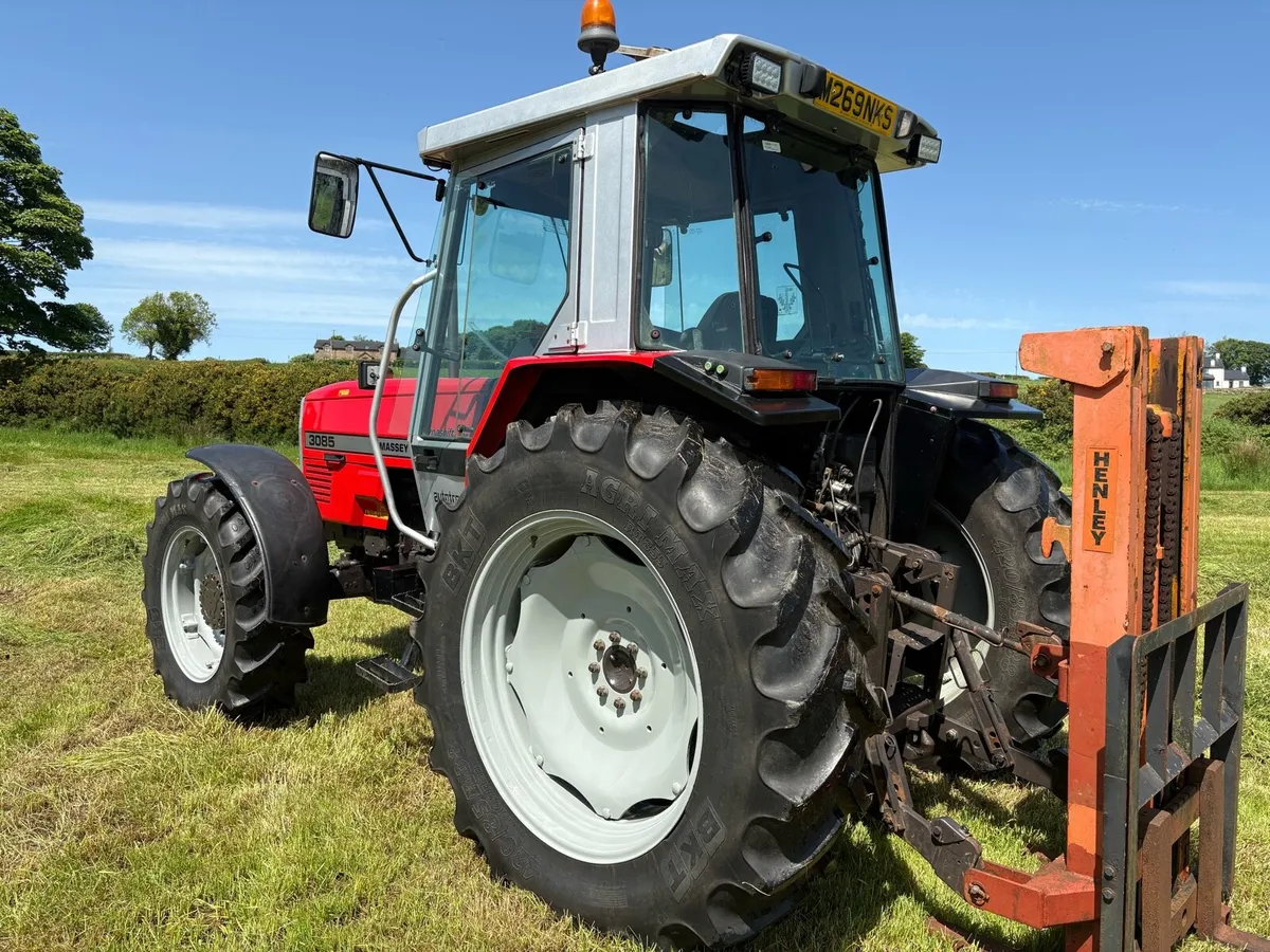1994 Massey Ferguson 3085 - Image 4