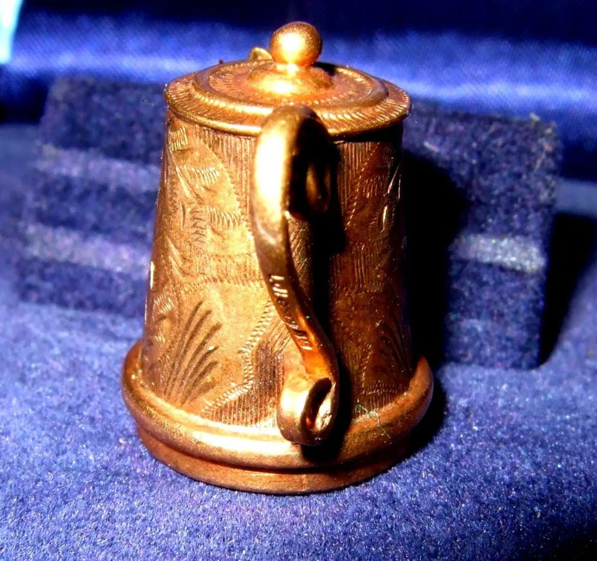 Vintage 9ct Gold Coffee Pot Charm - Image 4