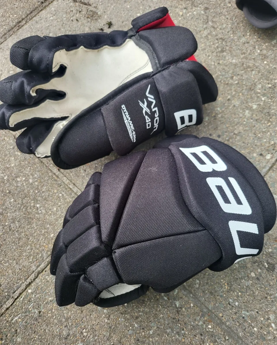 rollerblades, hockey, ice skates and gears - Image 3