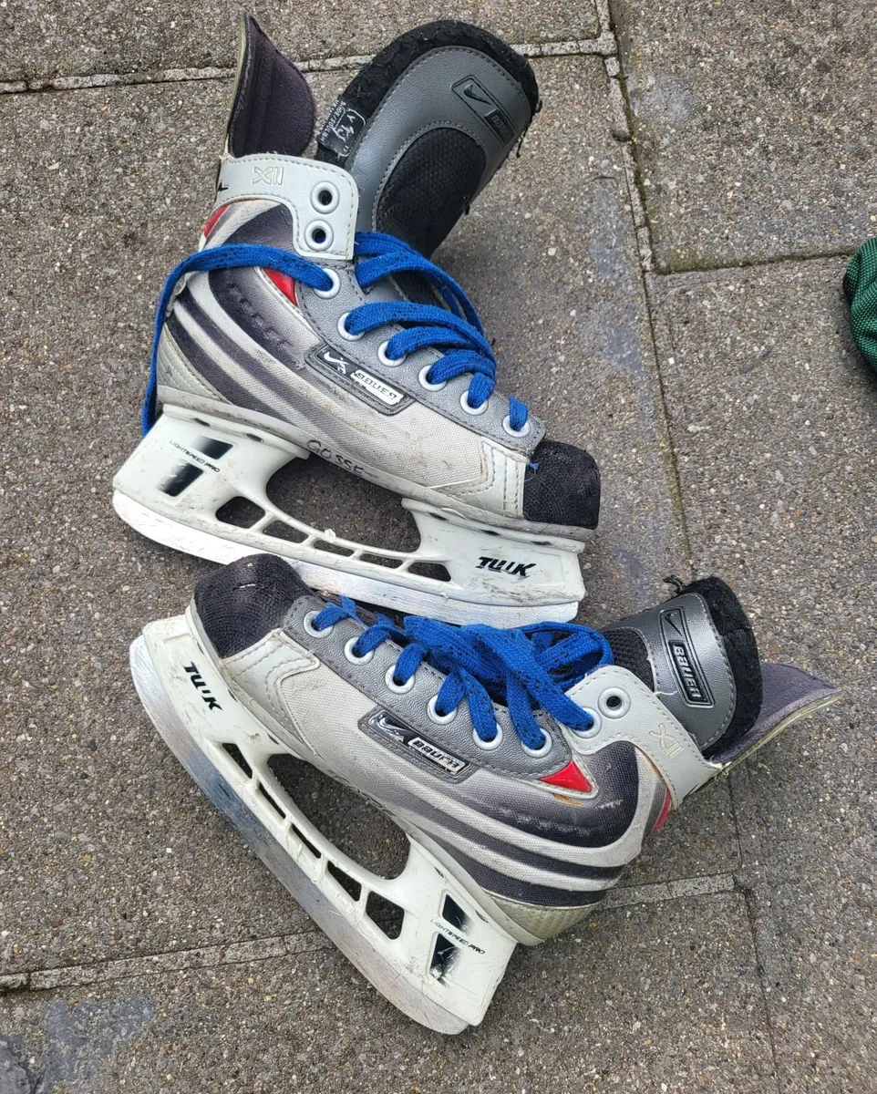 rollerblades, hockey, ice skates and gears - Image 4