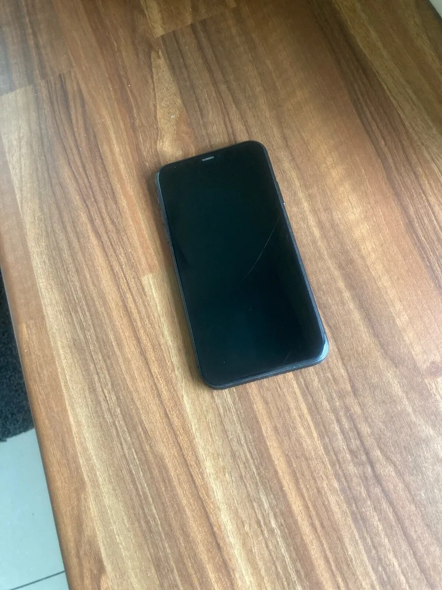 IPhone 11 64gb black - Image 2