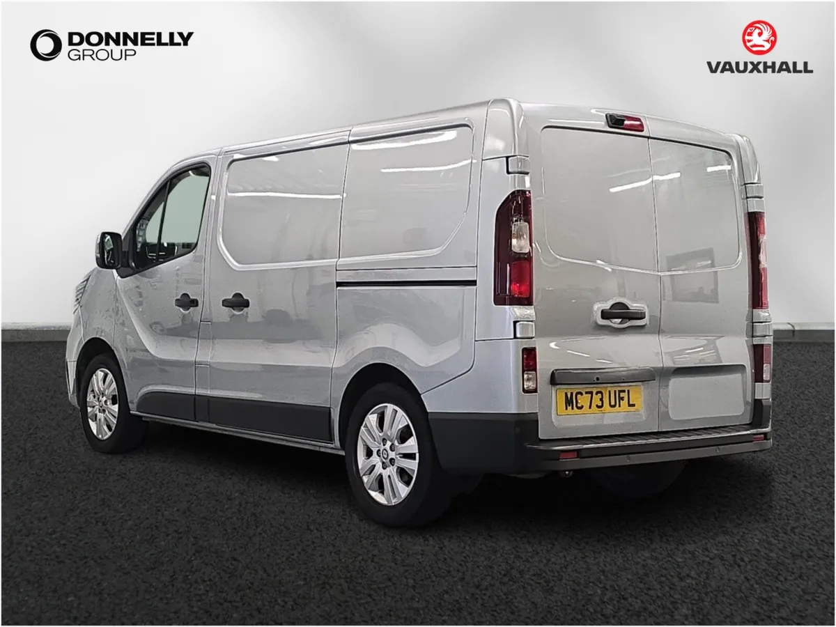 Renault Trafic Swb Diesel Extra - Image 2