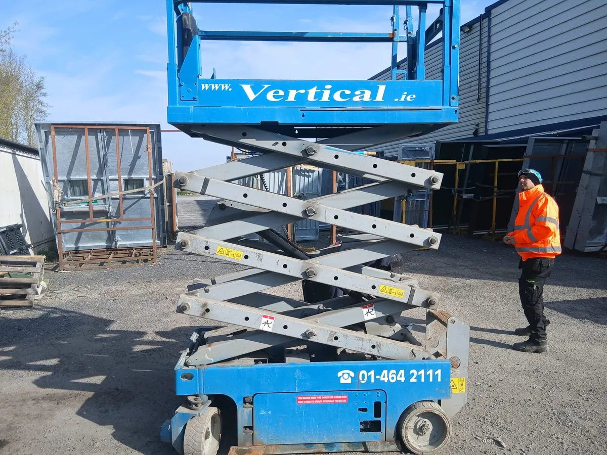 Electric scissors lift - Image 2