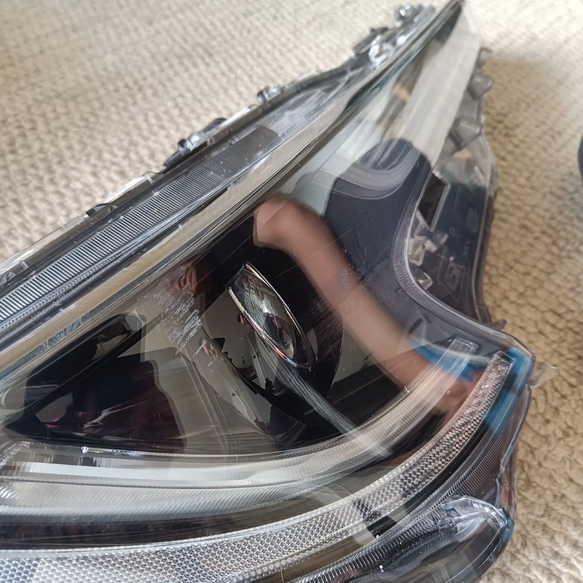 Right Headlight (LED) – Toyota Corolla 2021 - Image 1