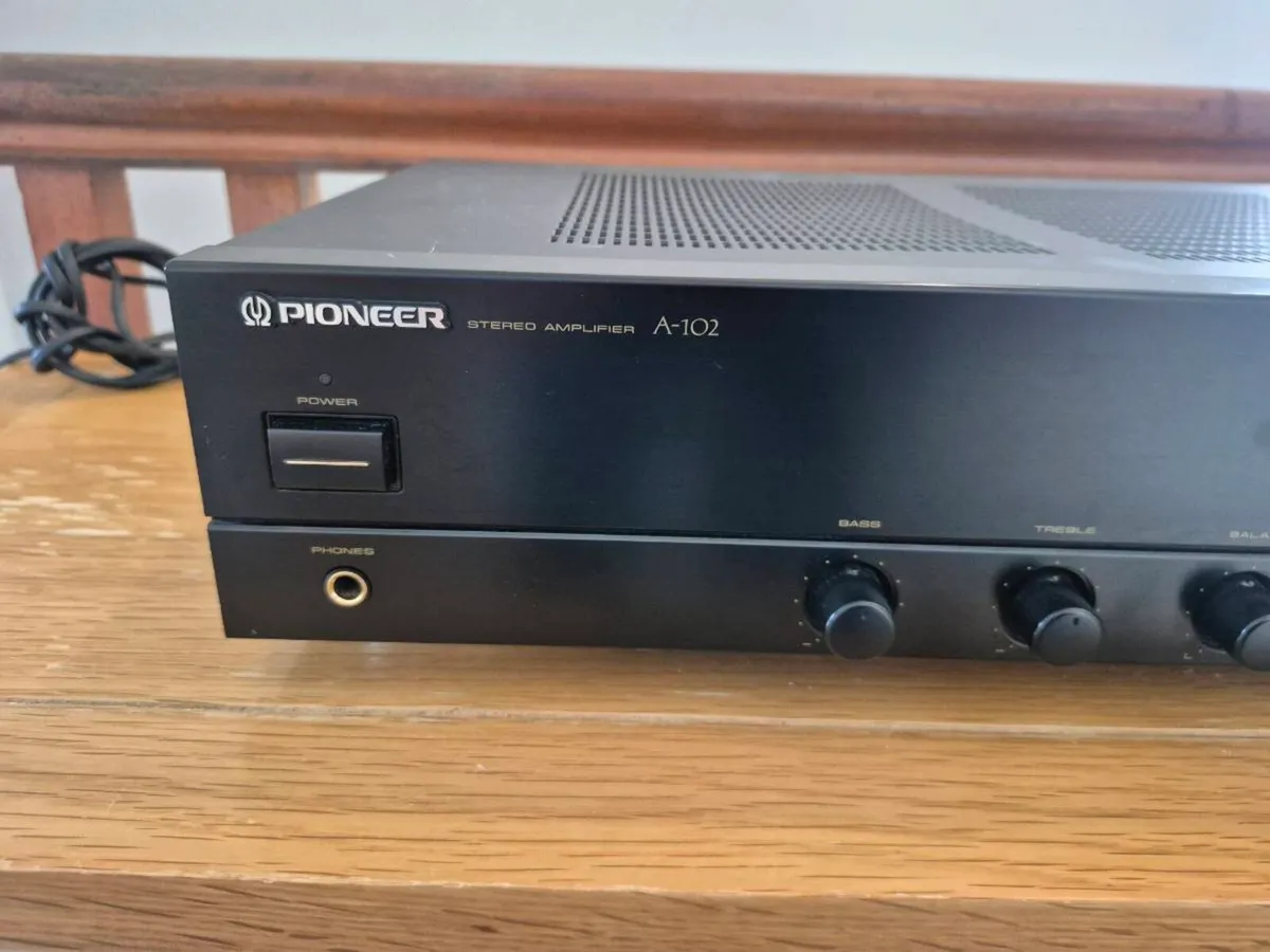 Pioneer amplifier - Image 2
