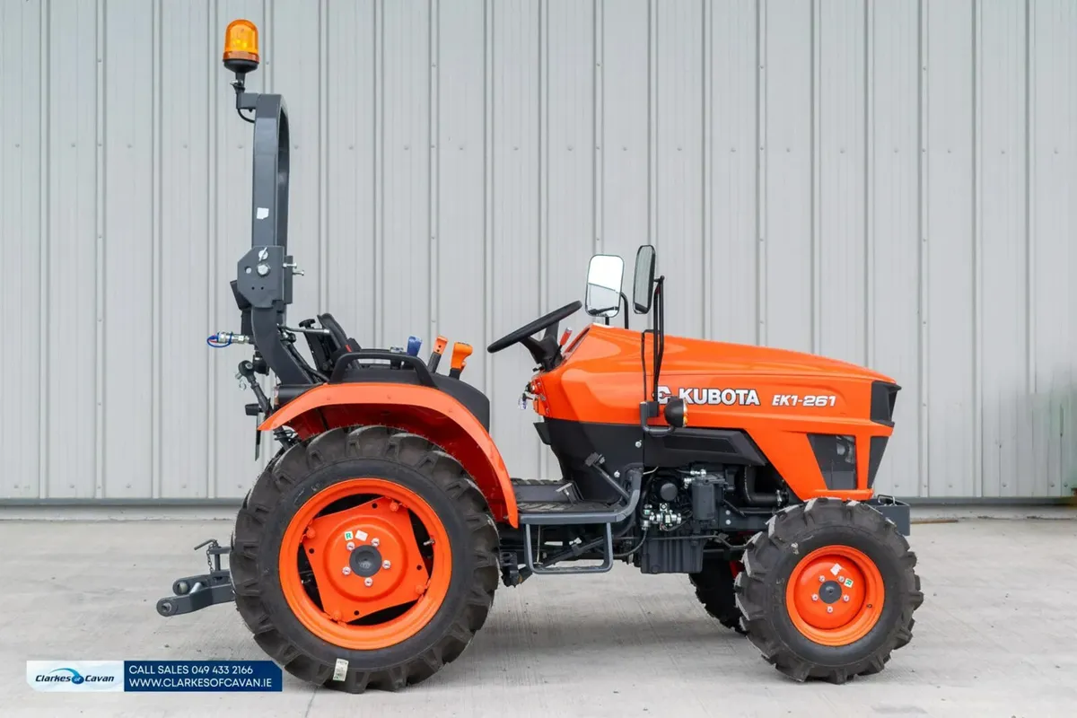 Kubota EK1-261 Compact Tractor - Image 3