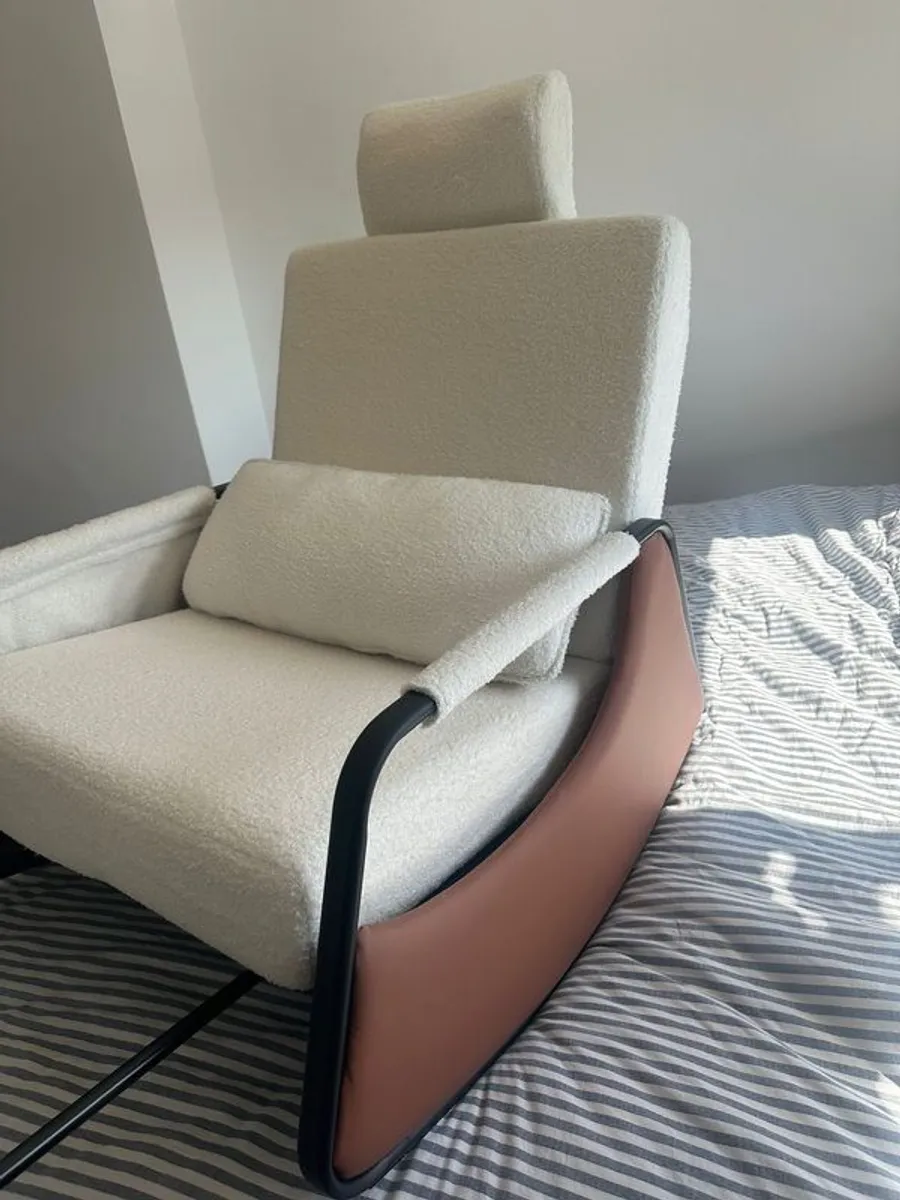 Rocking Chair - Image 3