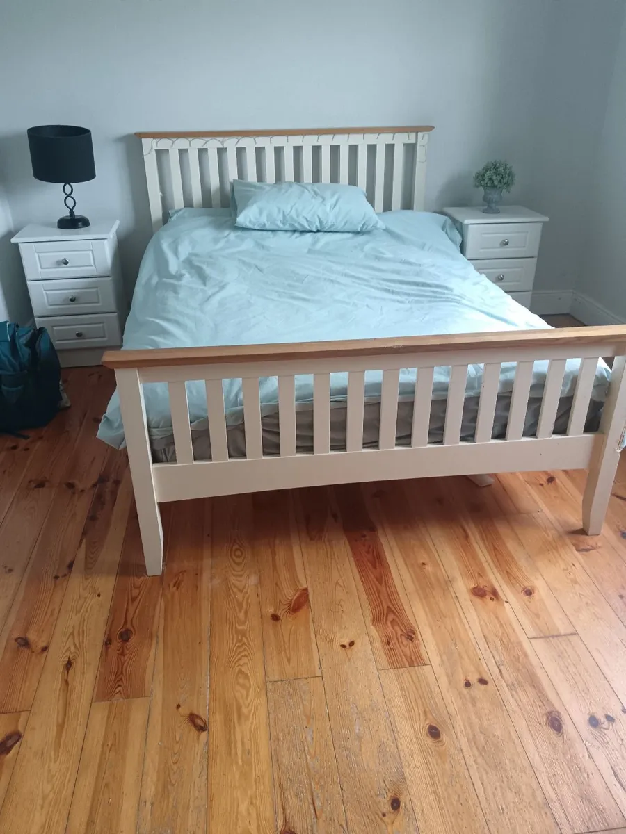 Double bed frame and matress