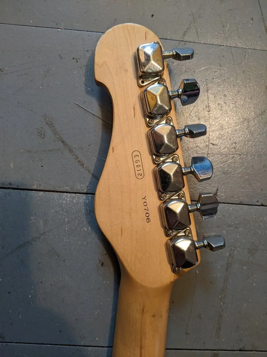 Yamaha Pacifica 012 - Image 3