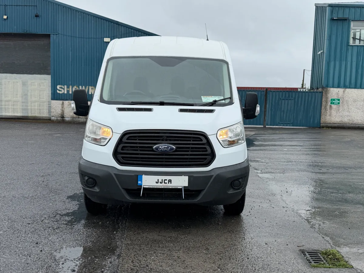 ABSOLUTELY IMMACULATE 2014 (142) 2.2 TRANSIT - Image 3