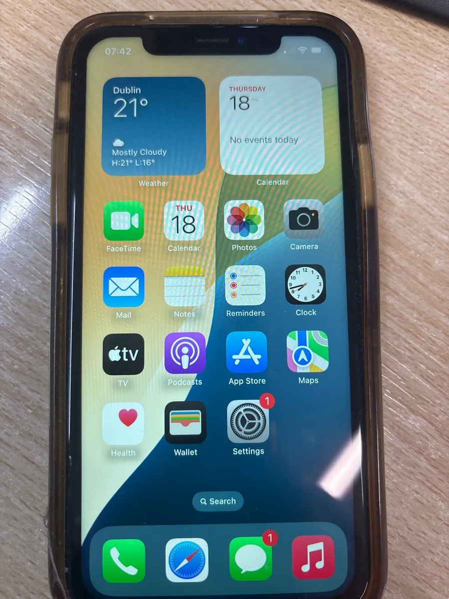 iPhone XR 64GB - Image 2