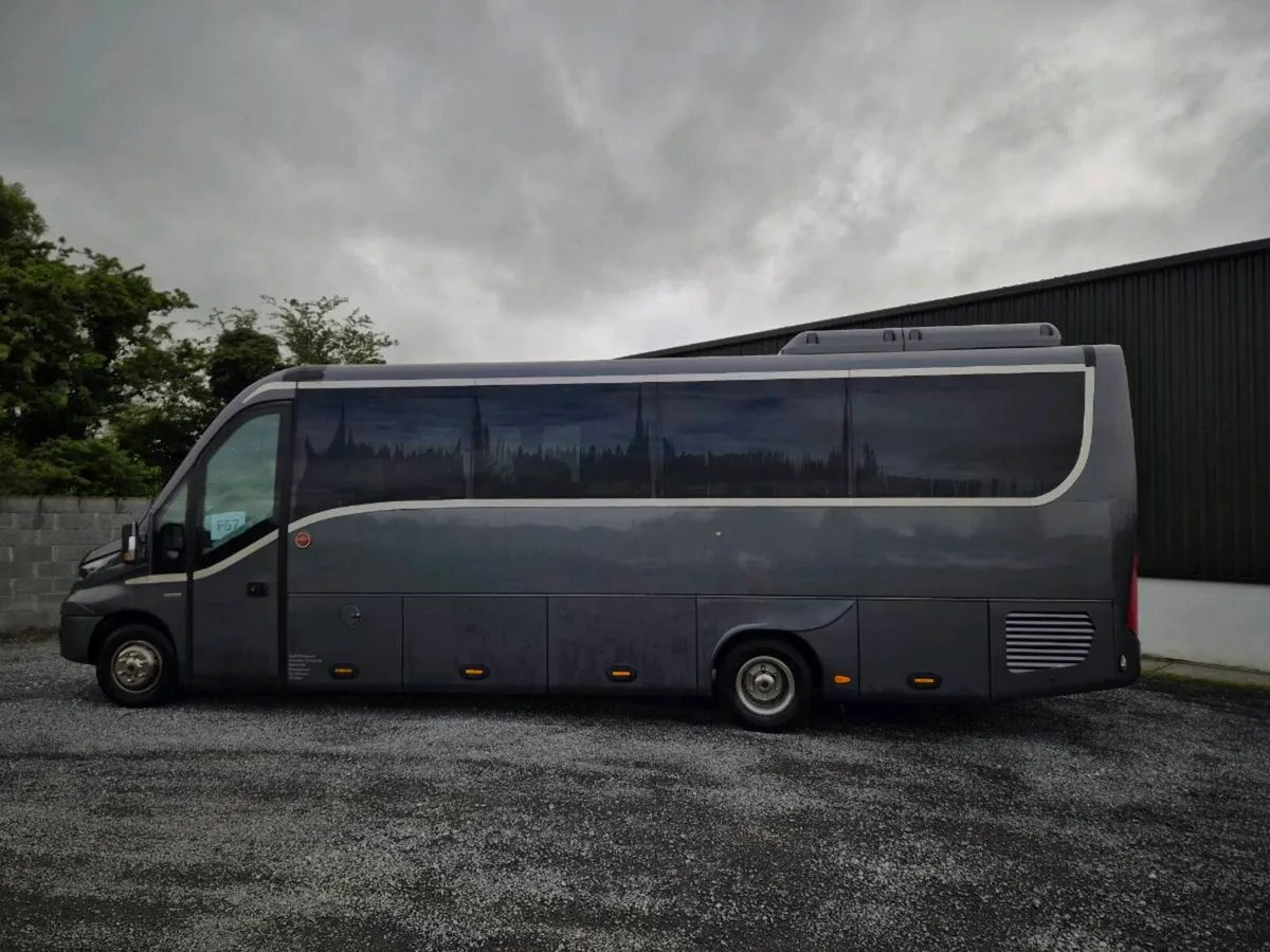 Iveco 29 seater - Image 3