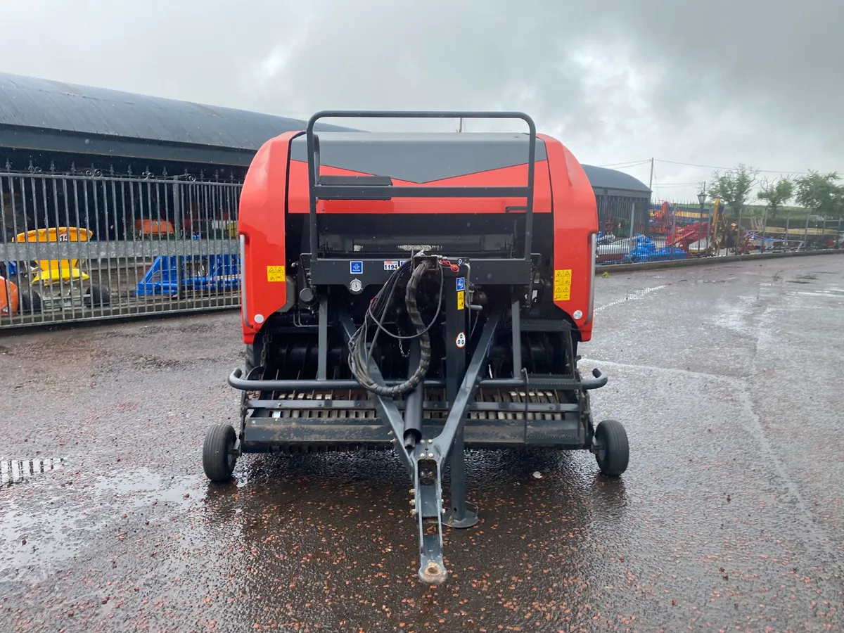 Kuhn FB3130 Round Baler - Image 4