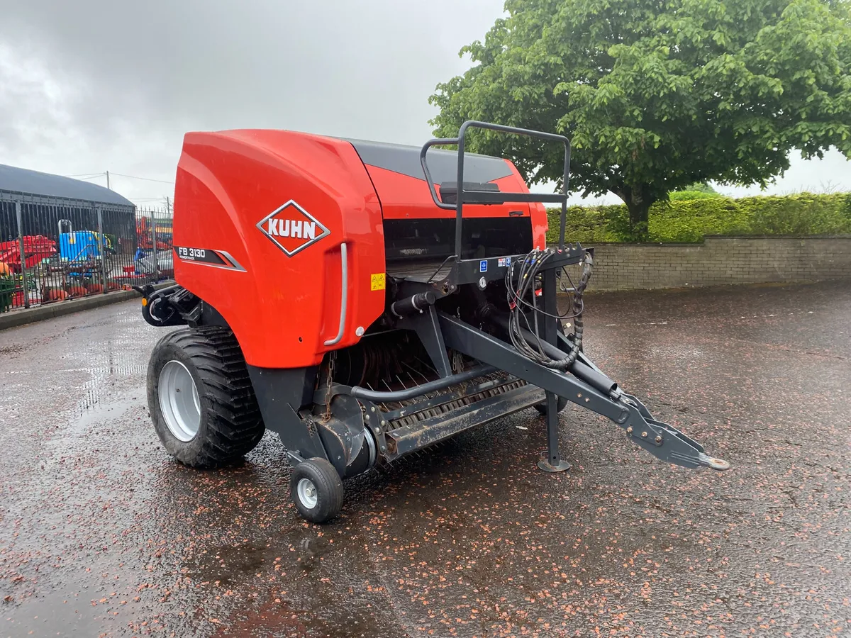 Kuhn FB3130 Round Baler - Image 2