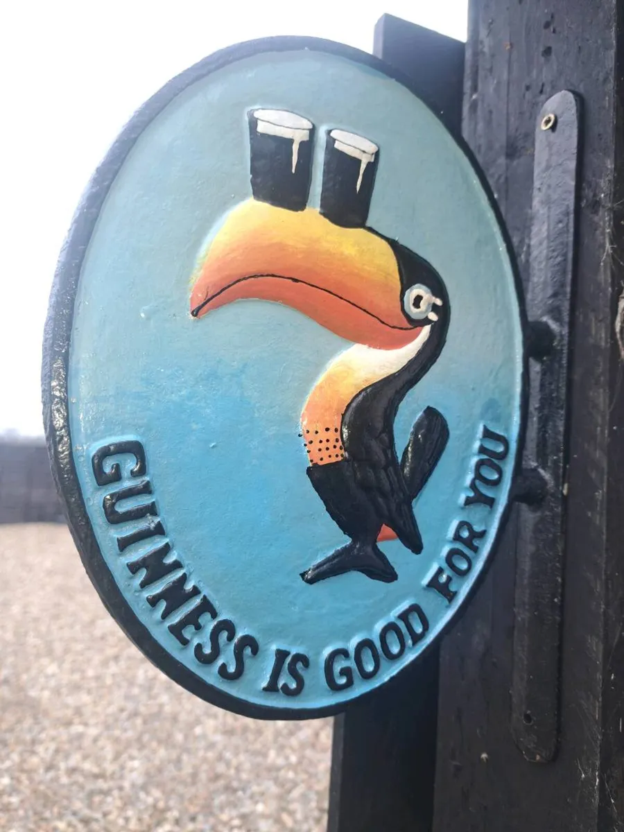 Large Guinness  2 sided cast iron sign - Image 2