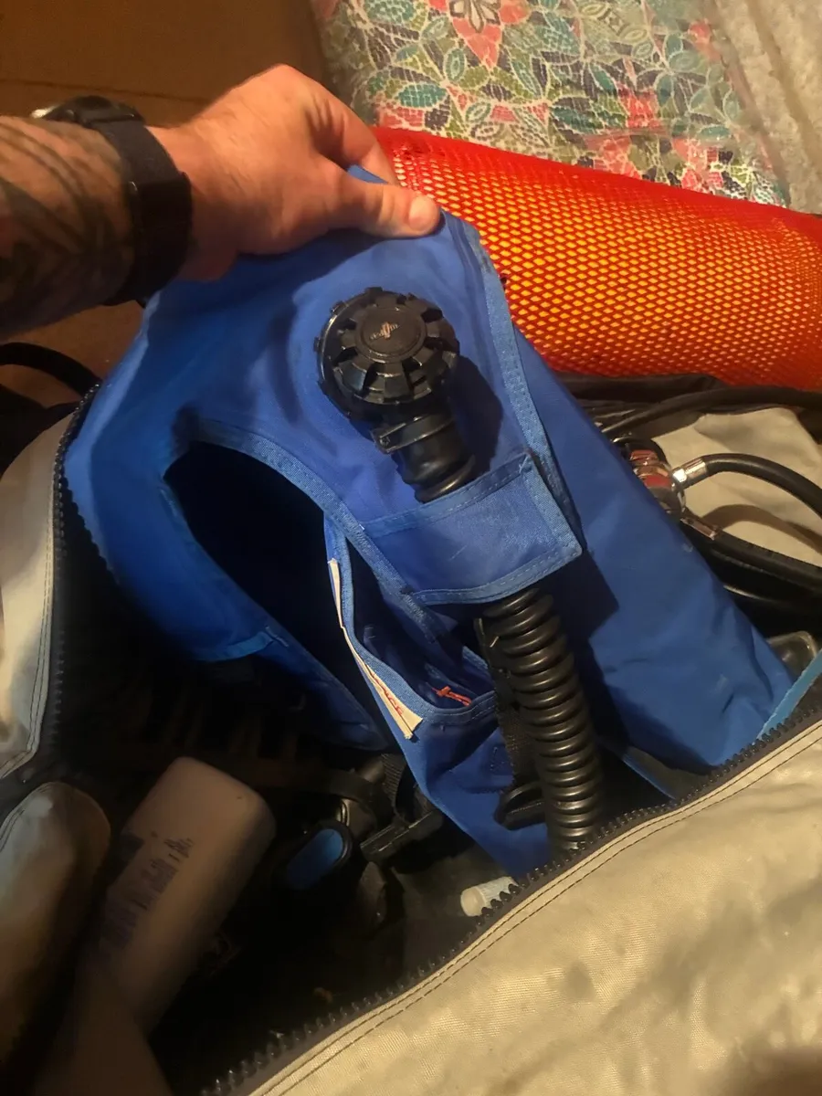 Scuba BCD and Regulator - Image 2