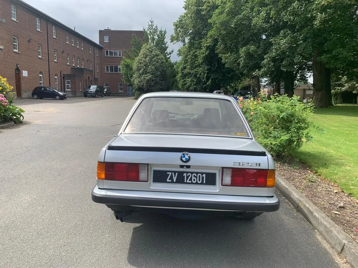 BMW 3-Series 1985 323i - Image 3