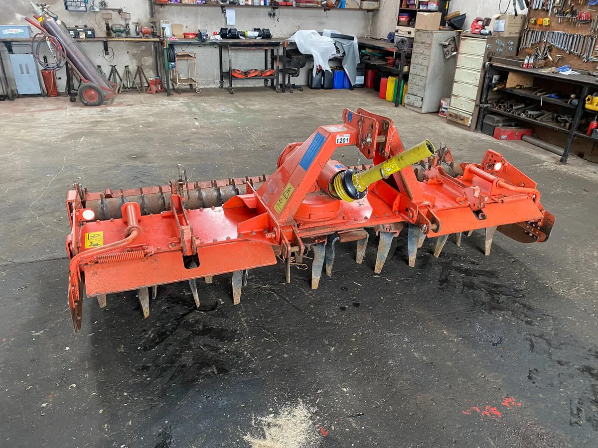 Kuhn HR303D Power Harrow - Image 1