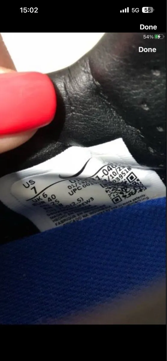 Mens worn once Nike football boots size 6 €40 - Image 4