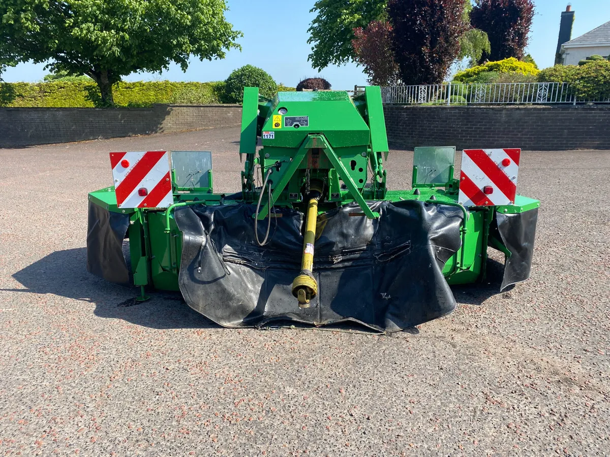 John Deere 131 Front Mower Conditioner - Image 3