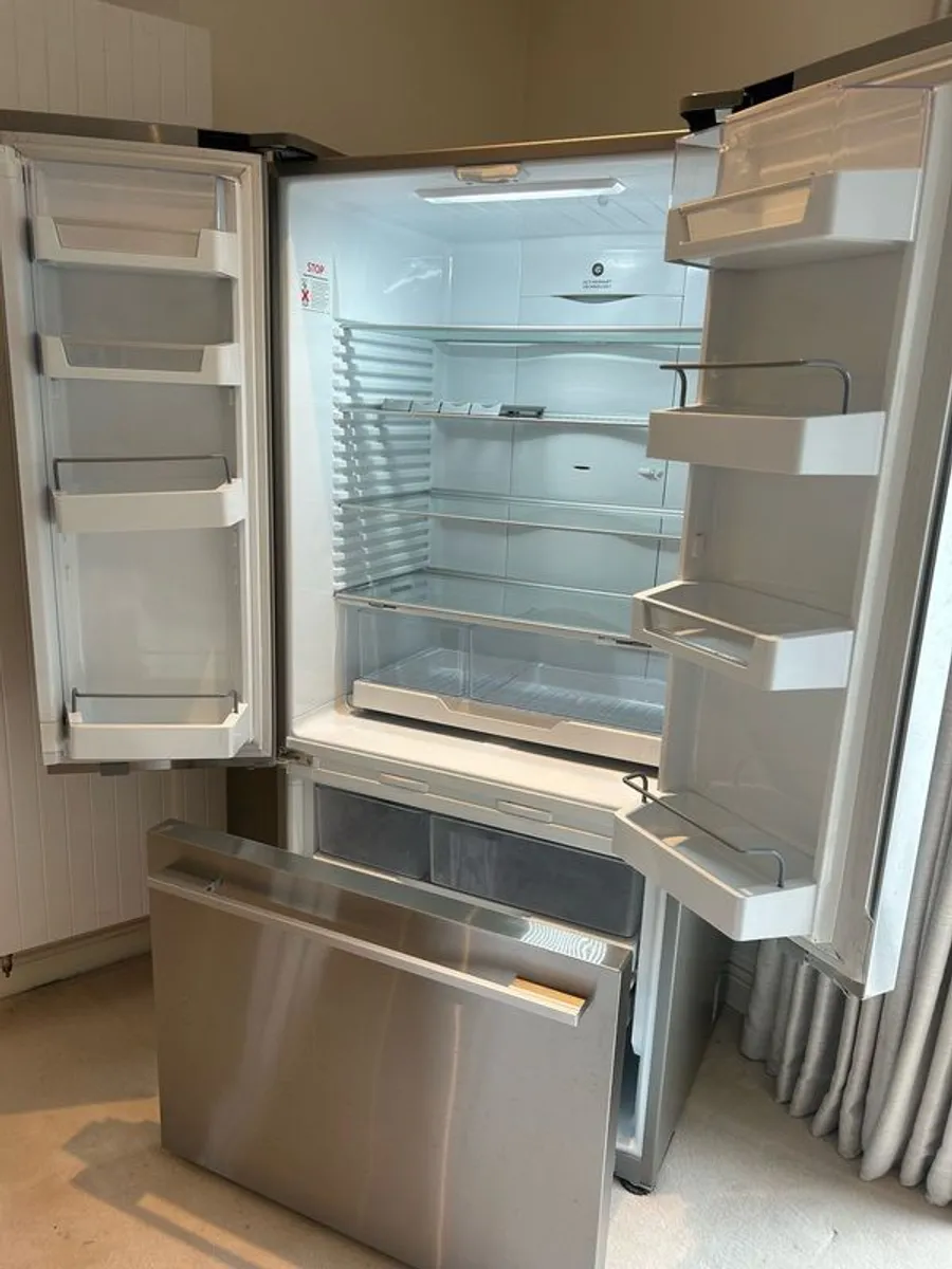 Fisher & Paykel French Door Fridge Freezer - Image 2