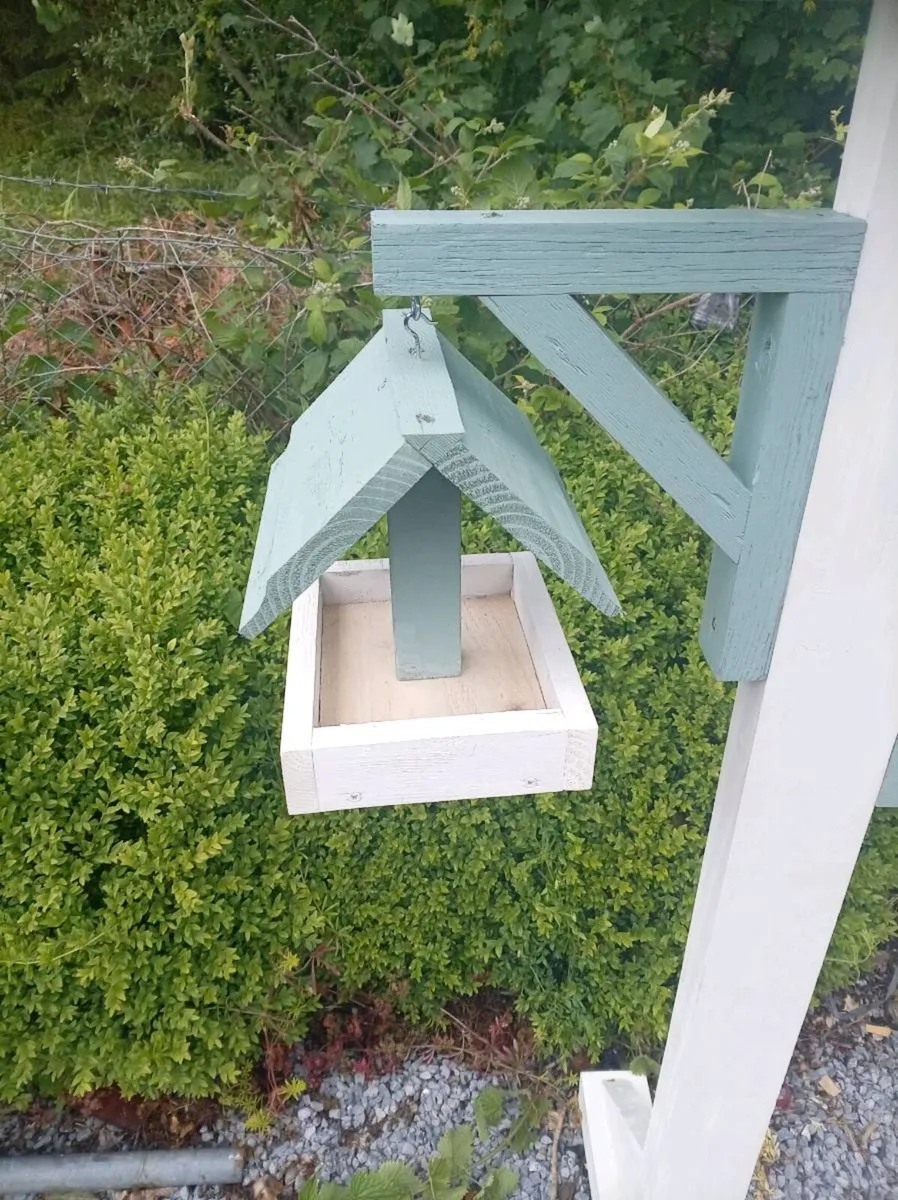 Bird feeder table - Image 4