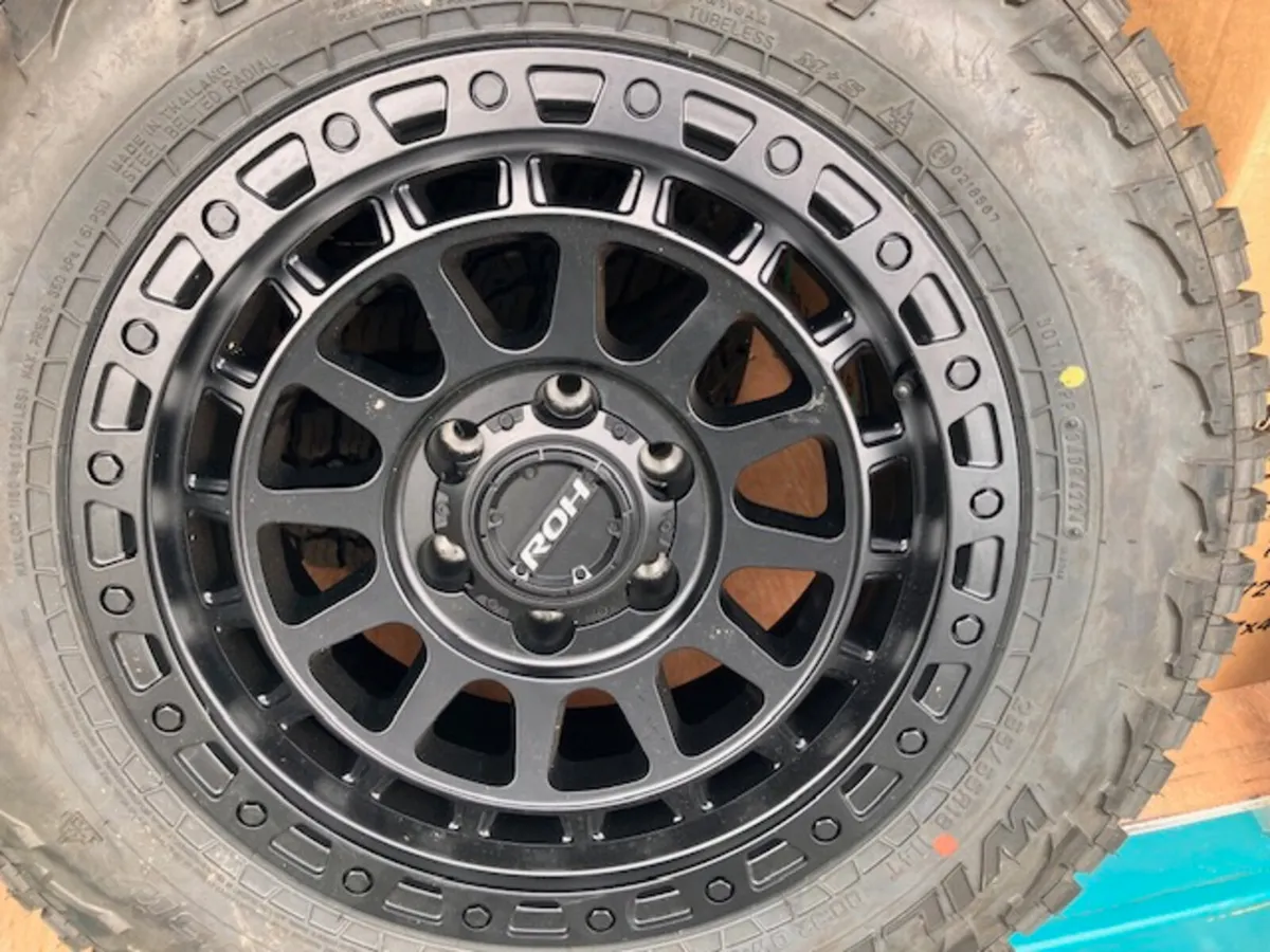 New Landcruiser Alloy Wheels **Online Auction** - Image 3