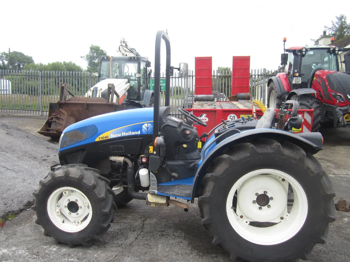 NEWHOLLAND T3040..2014...COMPACT - Image 1
