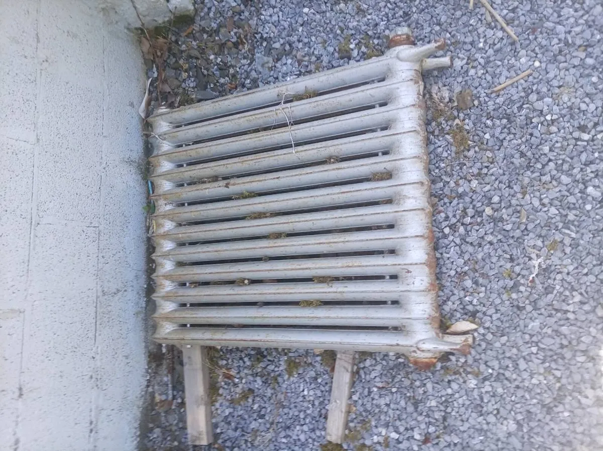 Cast iron radiators - Image 4