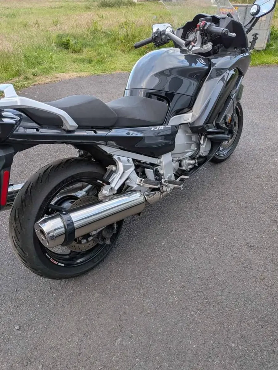 YAMAHA FJR 2016 - Image 2