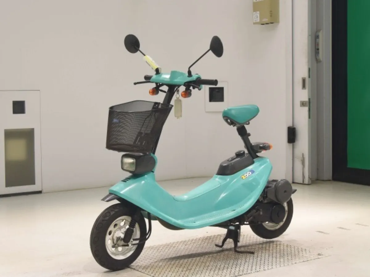 Honda Zook- limited edition Japanese moped - Image 2