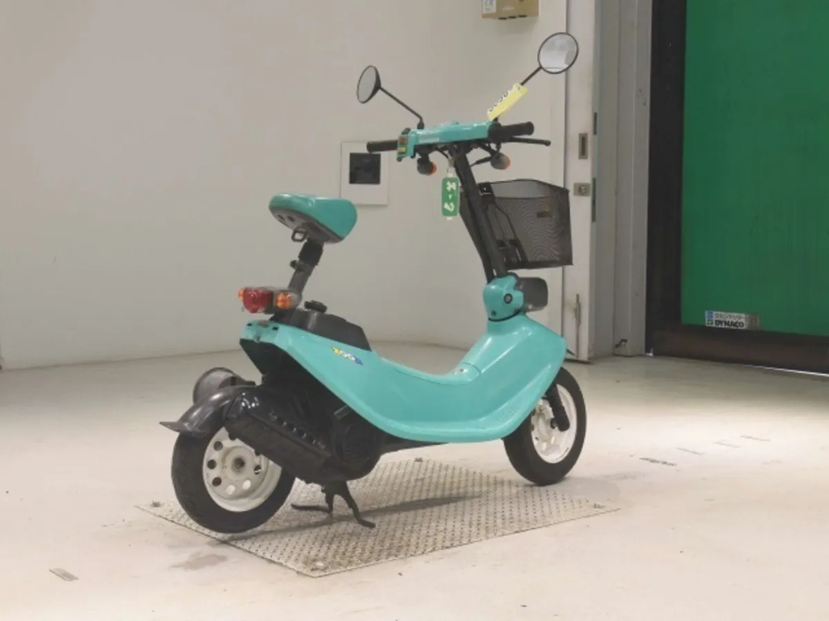 Honda Zook- limited edition Japanese moped - Image 3