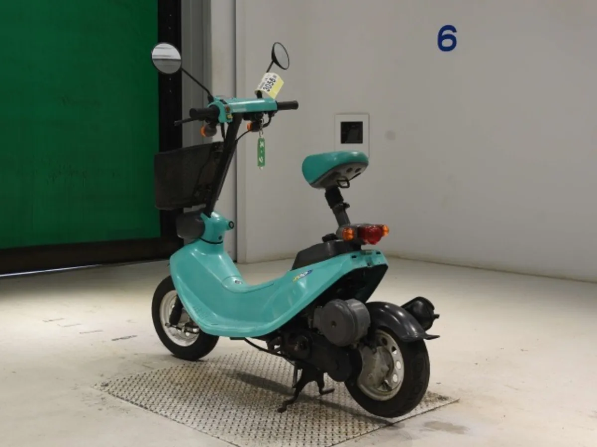 Honda Zook- limited edition Japanese moped - Image 4