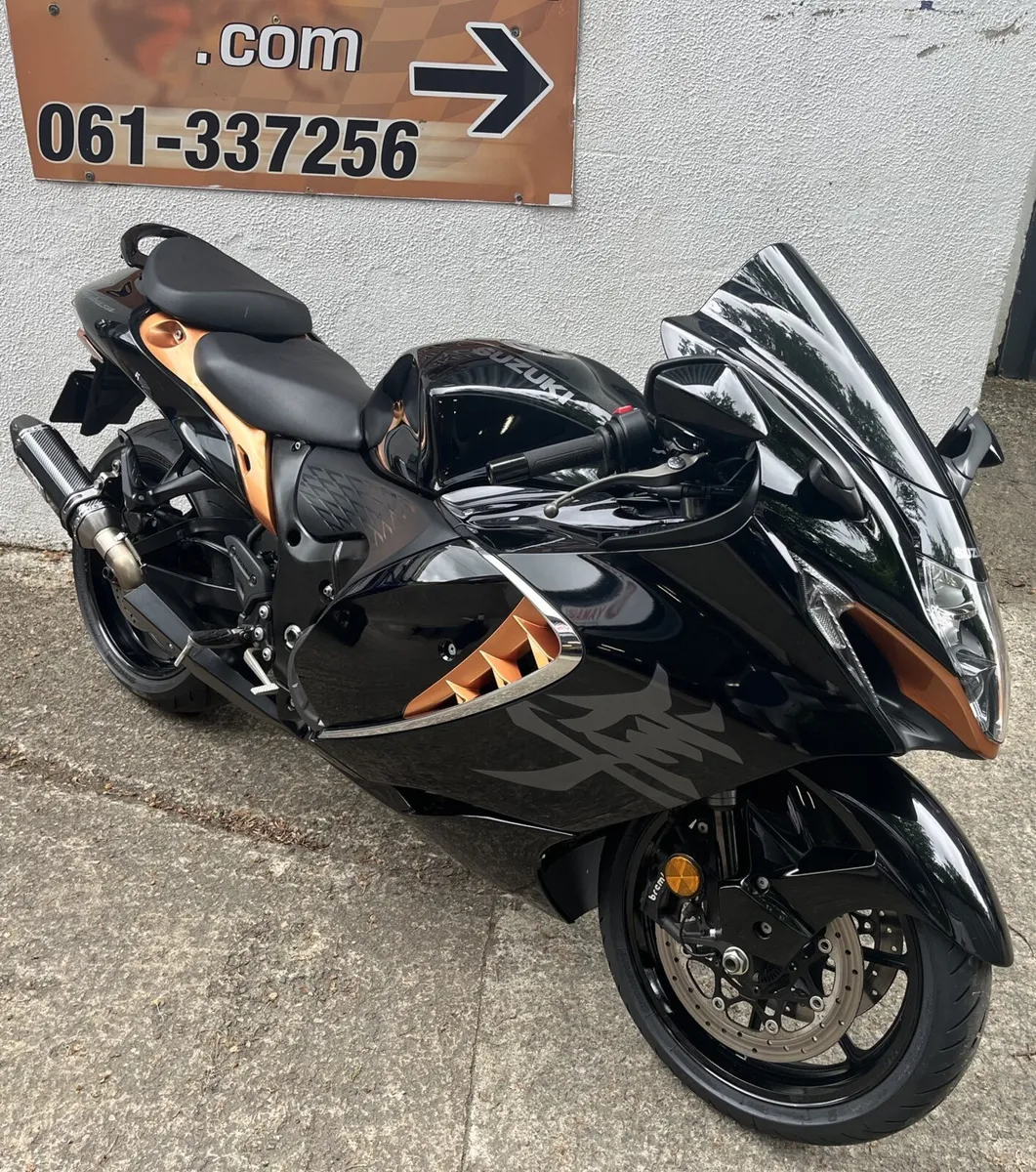 2022 Suzuki Hayabusa @ Meskells - Image 1