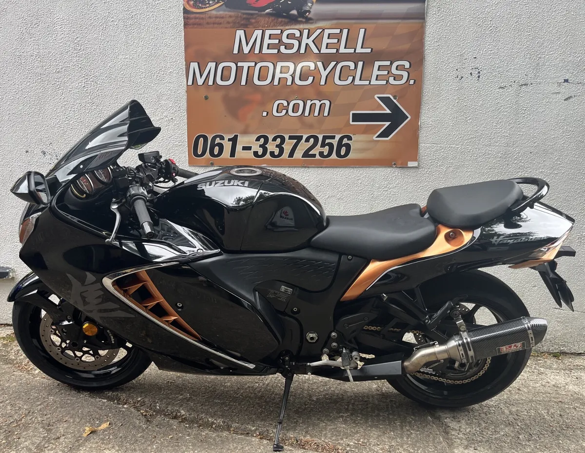 2022 Suzuki Hayabusa @ Meskells - Image 2