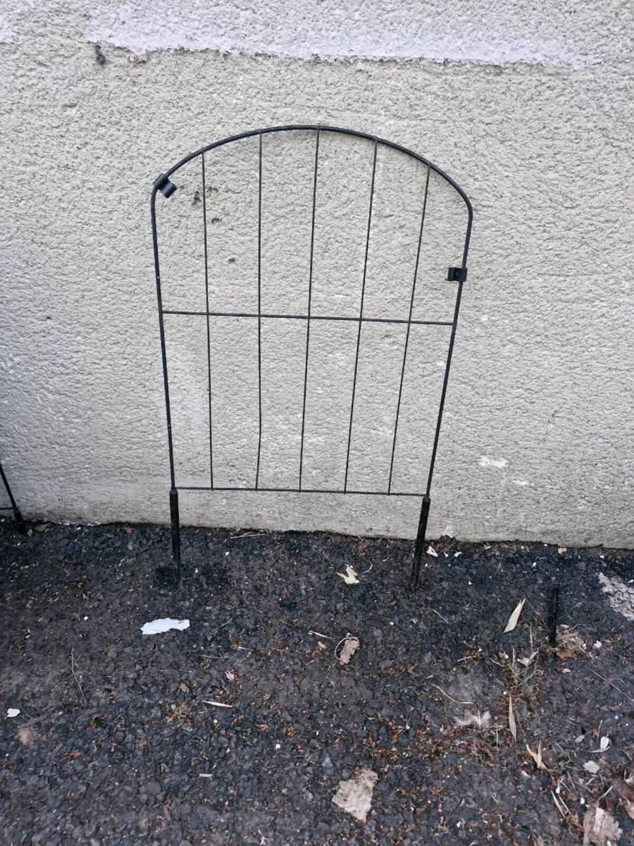 Garden flower bed fences - Image 2