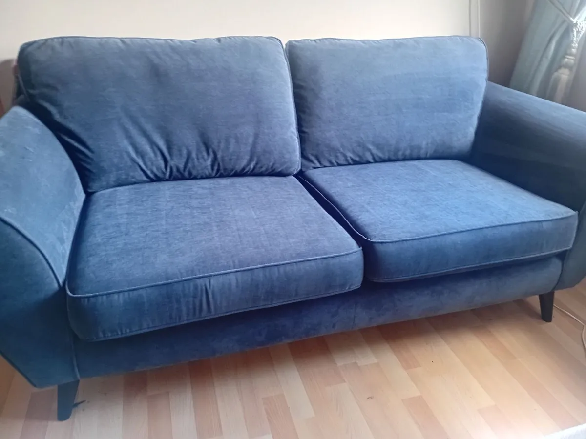 Couch - Image 1