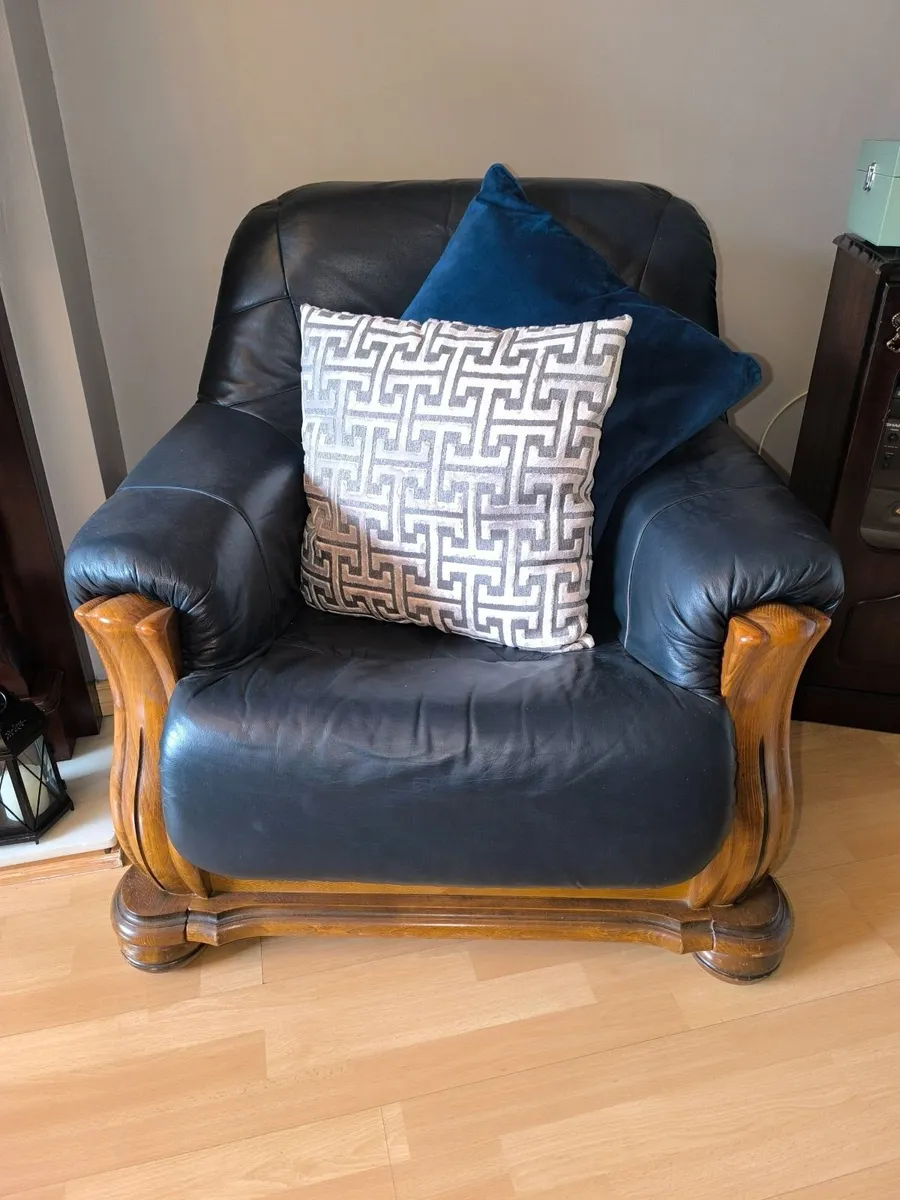 Couch & Armchairs - Image 3